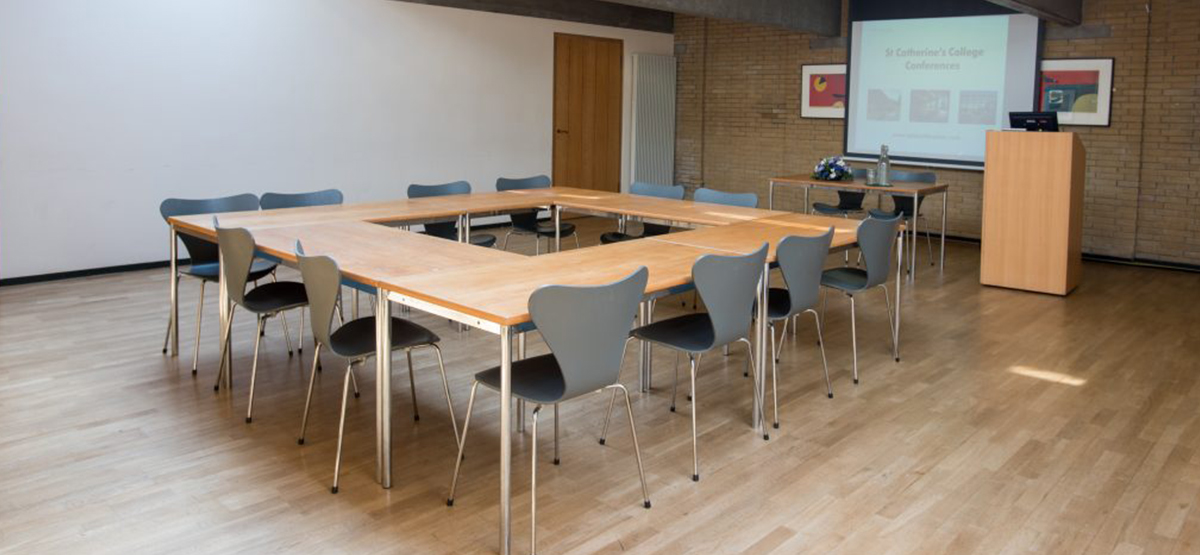 How to Choose the Perfect Meeting Room for Your Business Needs